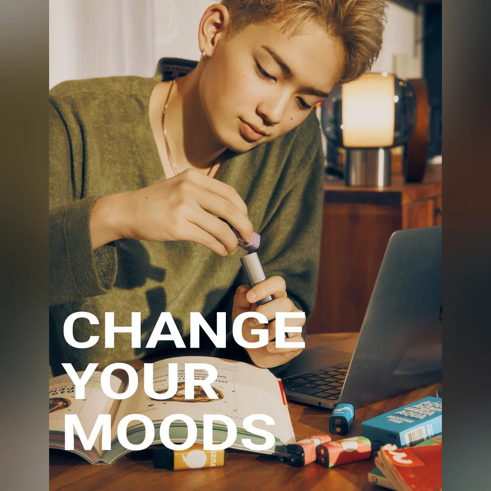 Change Your Moods — 机でポッドを差し替える